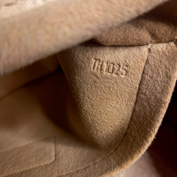 Authentic Louis Vuitton Trapeze-Rare Vintage Monogram Collector Satchel - Picture 2 of 9